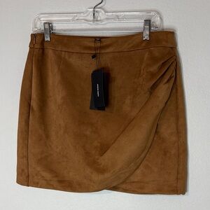 NWT Vero Moda Drapy Faux Suede Mini Skirt L